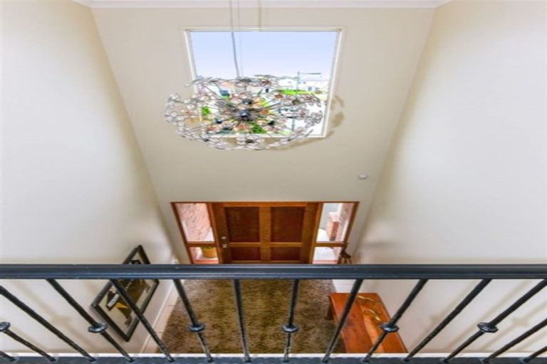 Photo of property in 8 Napoleon Close, Harewood, Christchurch, 8051