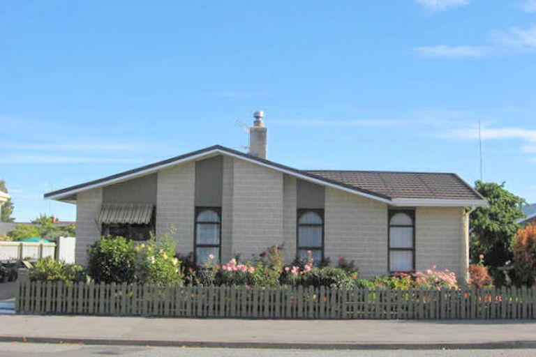 Photo of property in 38 Burnett Street, Ashburton, 7700