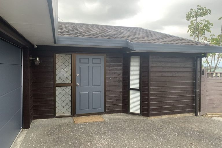 Photo of property in 22 Matisse Drive, West Harbour, Auckland, 0618