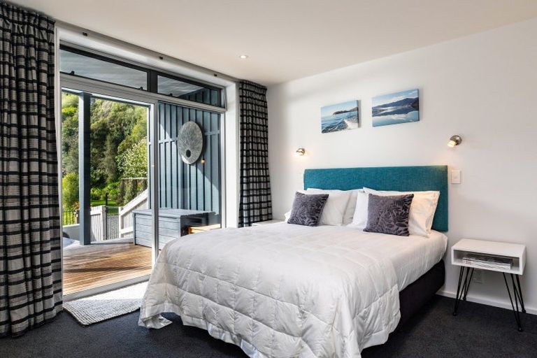 Photo of property in 251 Queen Charlotte Drive, Havelock, Picton, 7281