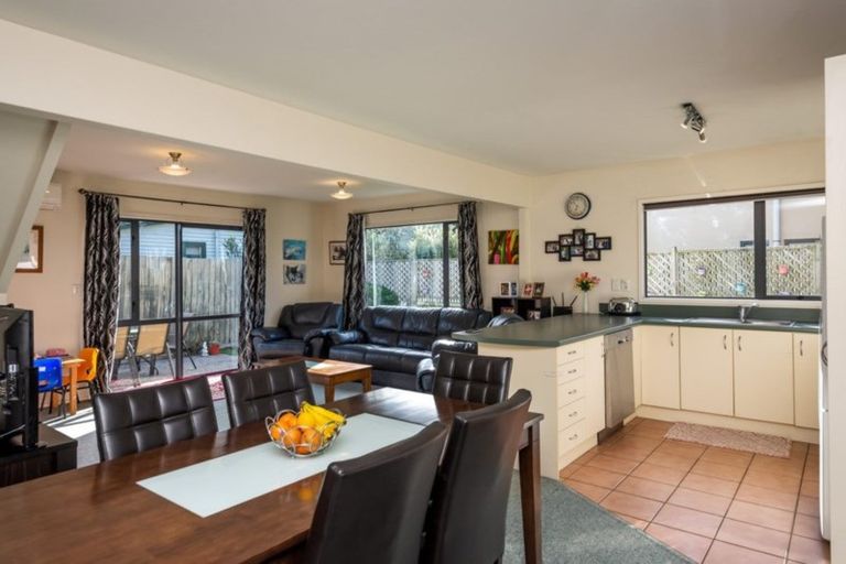 Photo of property in 48a Oxley Avenue, St Albans, Christchurch, 8014