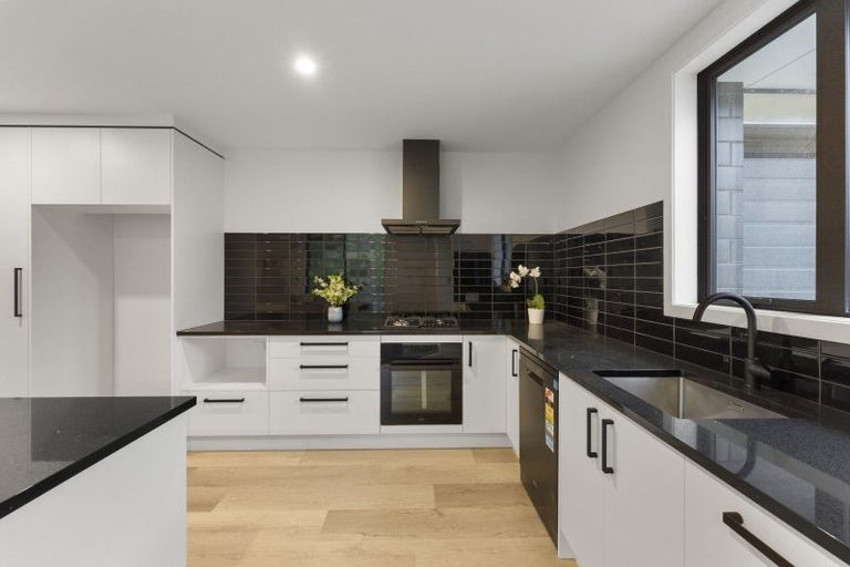 Photo of property in 157b Plateau Road, Te Marua, Upper Hutt, 5018