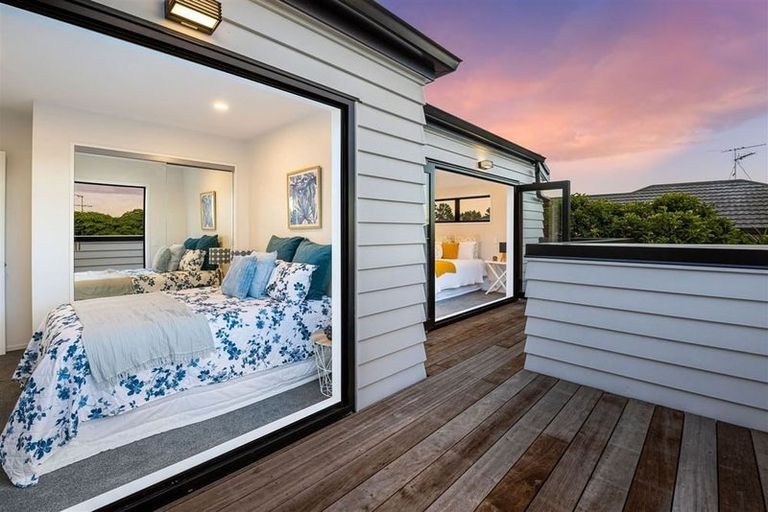 Photo of property in 151 Colwill Road, Massey, Auckland, 0614