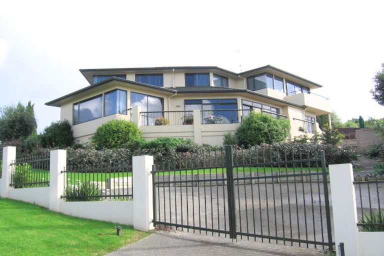 Photo of property in 3 Amante Crescent, Mairangi Bay, Auckland, 0630