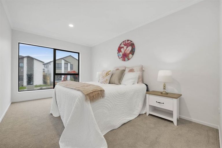 Photo of property in 59 Drumbuoy Drive, Flat Bush, Auckland, 2019