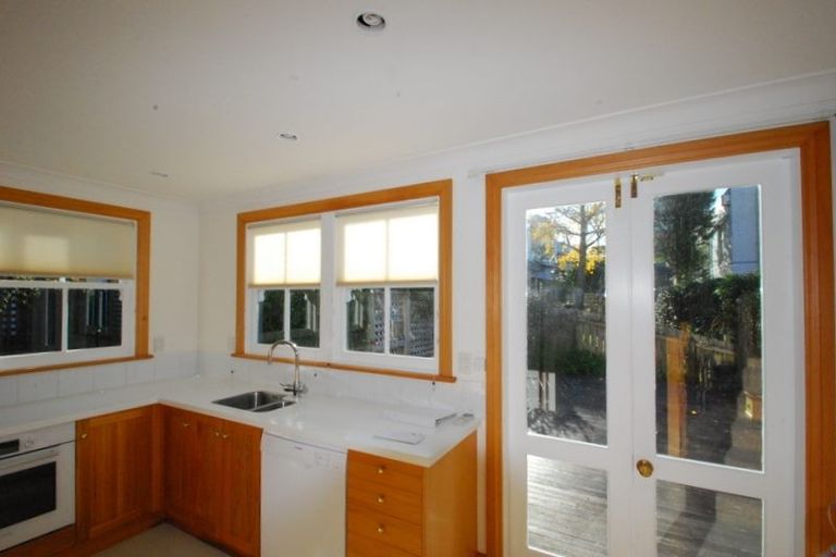Photo of property in 18a Saint Mary Street, Thorndon, Wellington, 6011