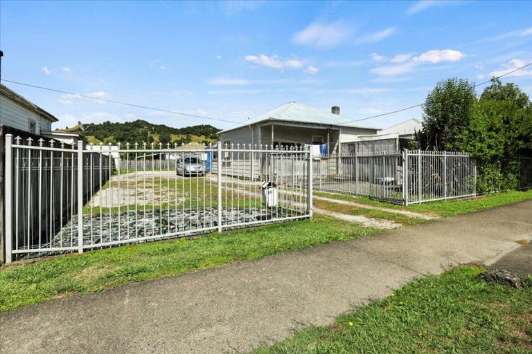 Photo of property in 12 Carroll Street, Te Kuiti, 3910