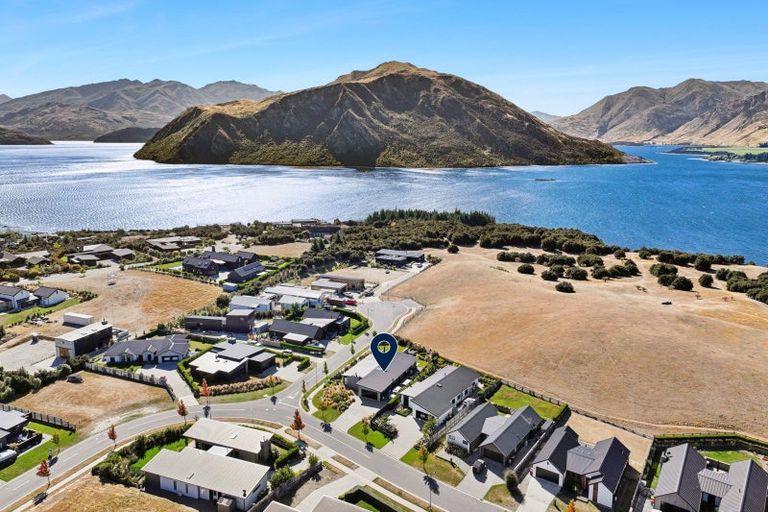 Photo of property in 75 Infinity Drive, Wanaka, 9305
