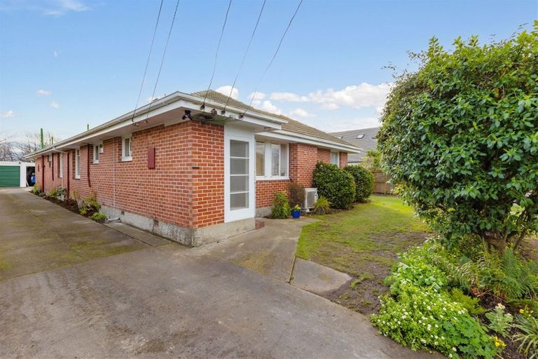 Photo of property in 22 Makora Street, Fendalton, Christchurch, 8041