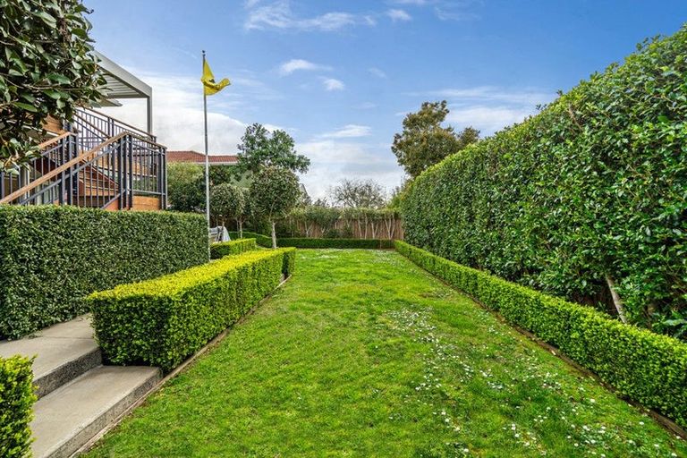 Photo of property in 34 Marywil Crescent, Hillcrest, Auckland, 0627