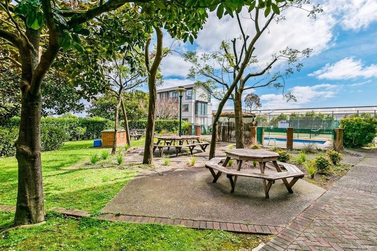 Photo of property in 5a/17 Crown Lynn Place, New Lynn, Auckland, 0600