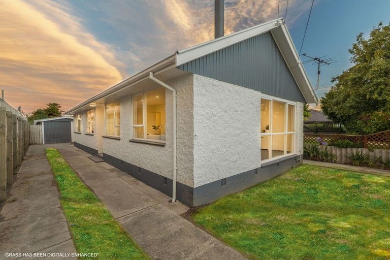 Photo of property in 110 Bower Avenue, New Brighton, Christchurch, 8083