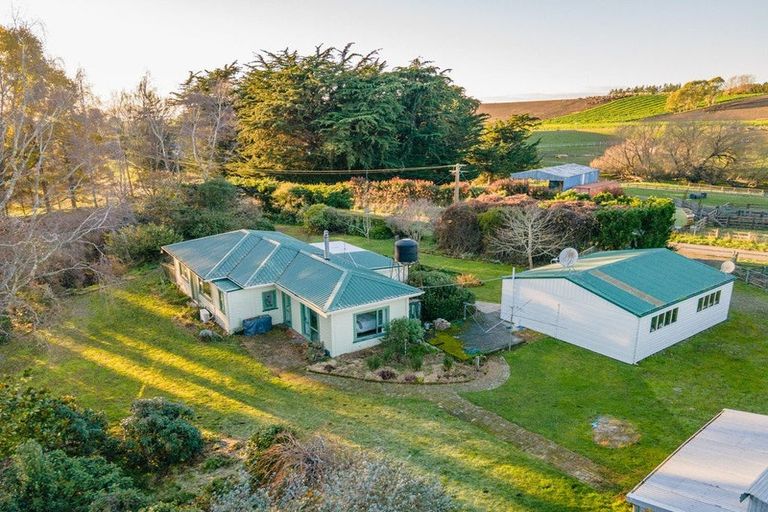 Photo of property in 284 Broad Gully Road, Morven, Waimate, 7979