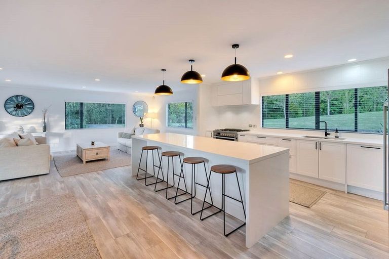 Photo of property in 220 Bawden Road, Dairy Flat, Albany, 0792