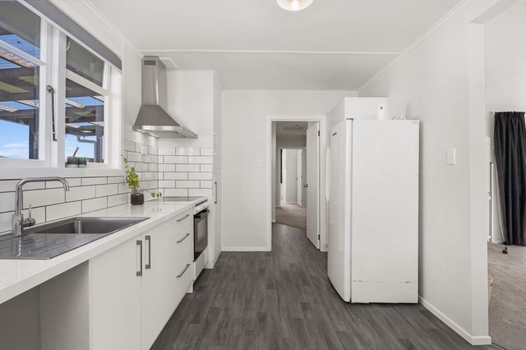 Photo of property in 229 Balmoral Drive, Tokoroa, 3420