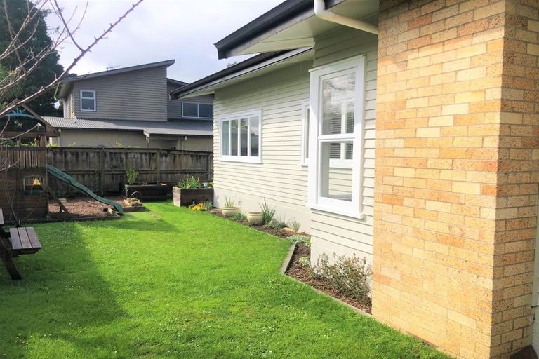 Photo of property in 18 Mcnicol Street, Fairfield, Hamilton, 3214