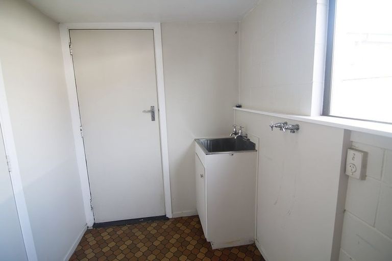 Photo of property in 3/36 Division Street, Riccarton, Christchurch, 8041