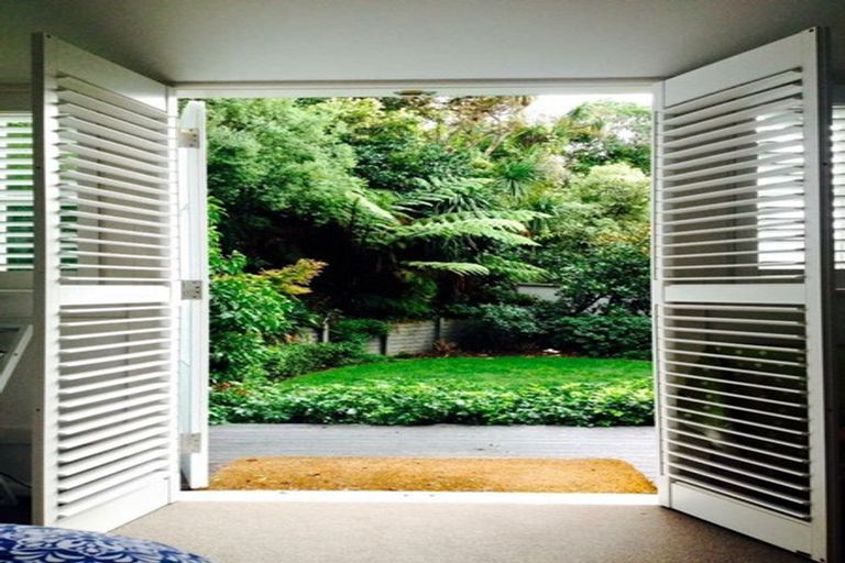 Photo of property in 56 Glen Road, Kelburn, Wellington, 6012