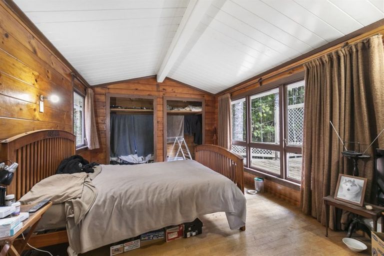 Photo of property in 130 Opanuku Road, Henderson Valley, Auckland, 0612