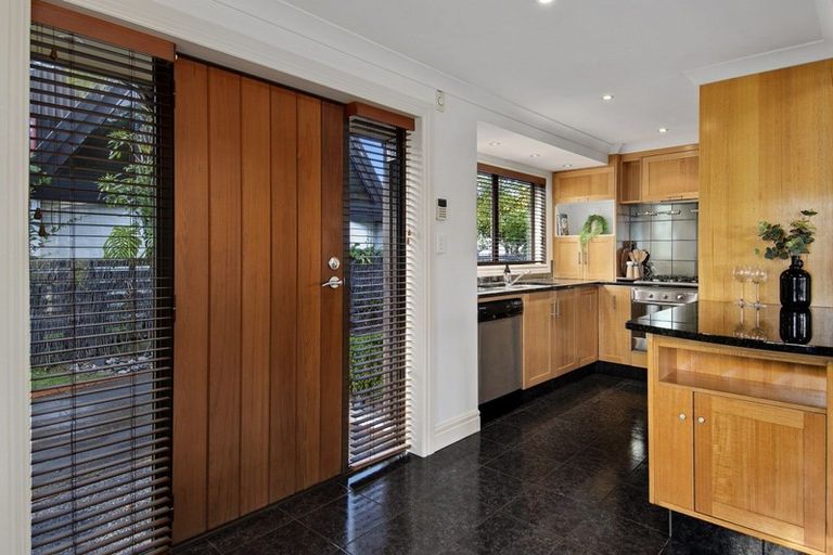 Photo of property in 5a Hinewa Road, Otumoetai, Tauranga, 3110