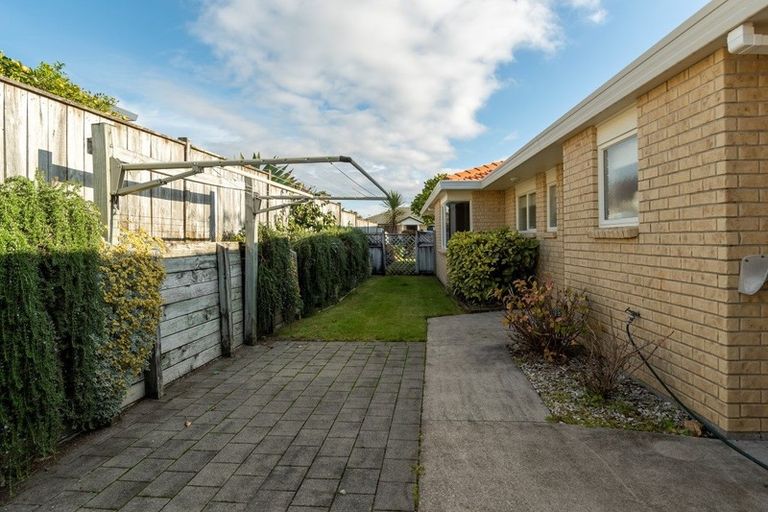 Photo of property in 27 Oteki Park Drive, Welcome Bay, Tauranga, 3112