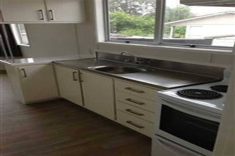 Photo of property in 11 Hyperion Drive, Randwick Park, Auckland, 2105