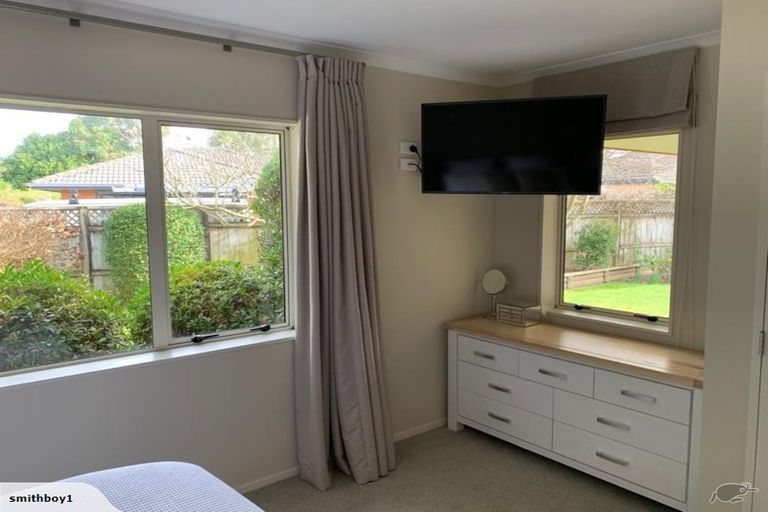 Photo of property in 22 Mangakoea Place, St Andrews, Hamilton, 3200