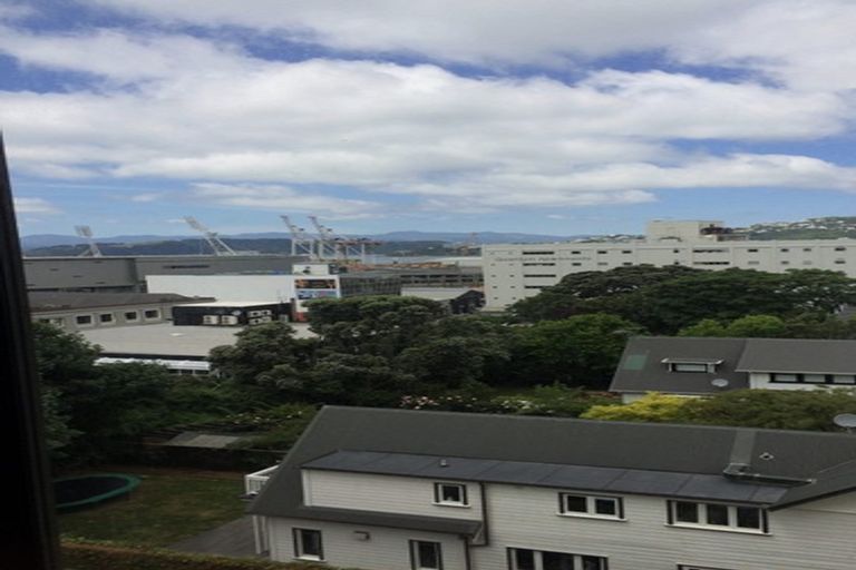 Photo of property in Hobson Court Flats, 57/70 Hobson Street, Thorndon, Wellington, 6011