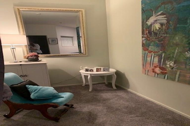 Photo of property in Stadium Garden Flats, 411/107 Thorndon Quay, Pipitea, Wellington, 6011