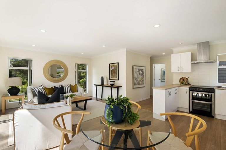 Photo of property in 29d Greenhithe Road, Greenhithe, Auckland, 0632