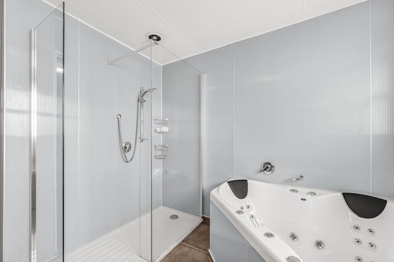 Photo of property in 36 Coutts Road, Gore, 9710