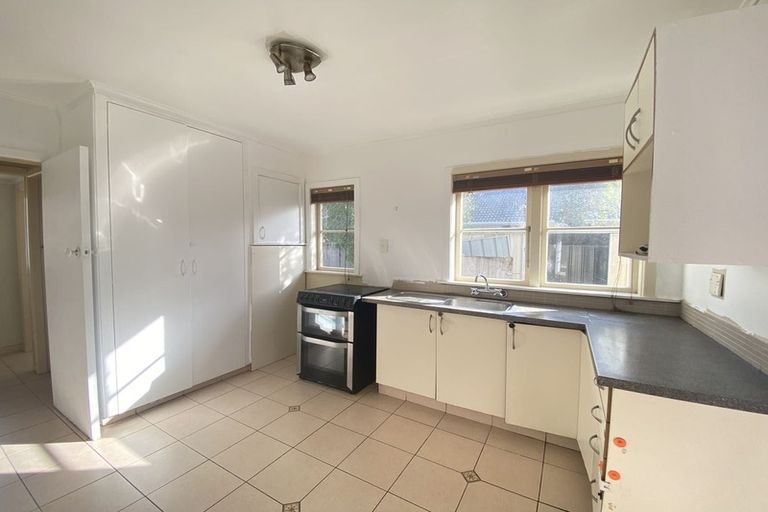 Photo of property in 57 Pakuranga Road, Pakuranga, Auckland, 2010