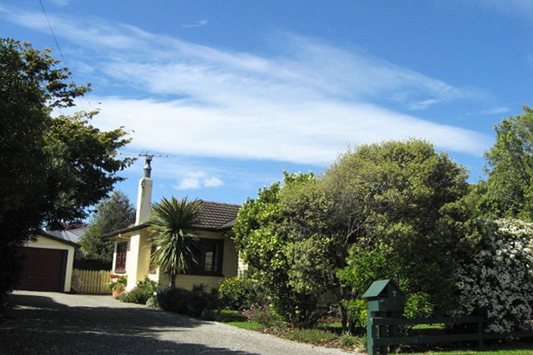 Photo of property in 7 Ranui Road, Stoke, Nelson, 7011