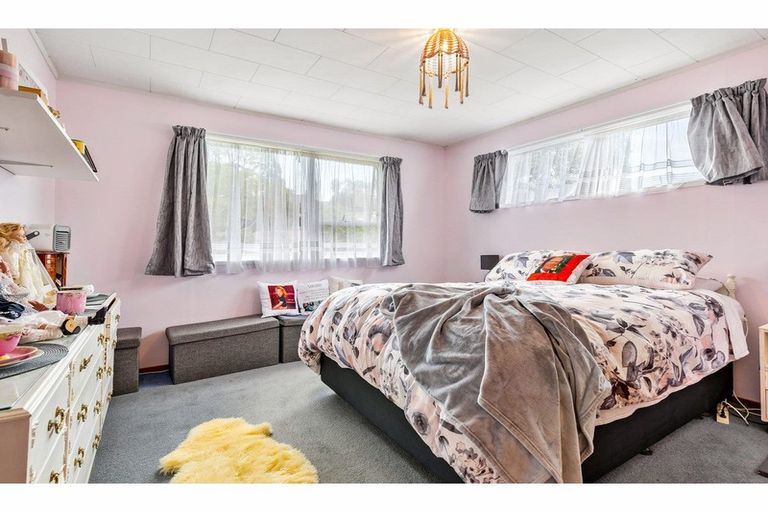 Photo of property in 23 Contessa Drive, Glenfield, Auckland, 0629