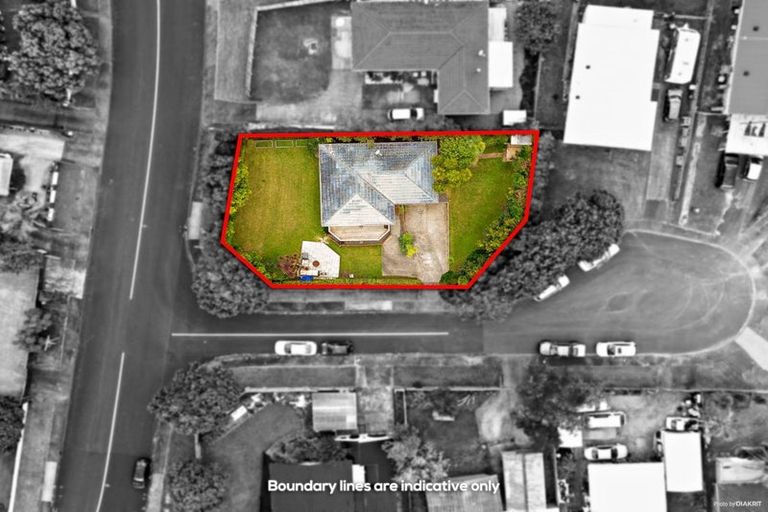 Photo of property in 2 Surman Place, Glen Eden, Auckland, 0602