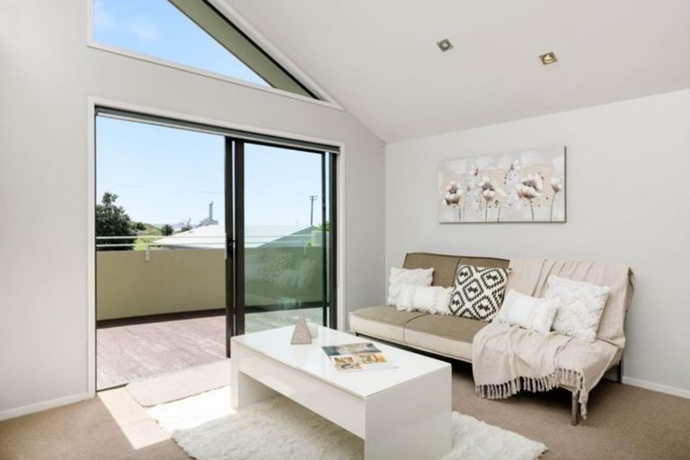 Photo of property in 918b Papamoa Beach Road, Papamoa Beach, Papamoa, 3118