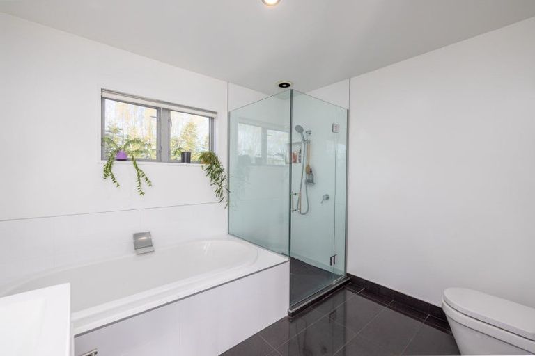 Photo of property in 5 Palmview Drive, Rangiora, 7400