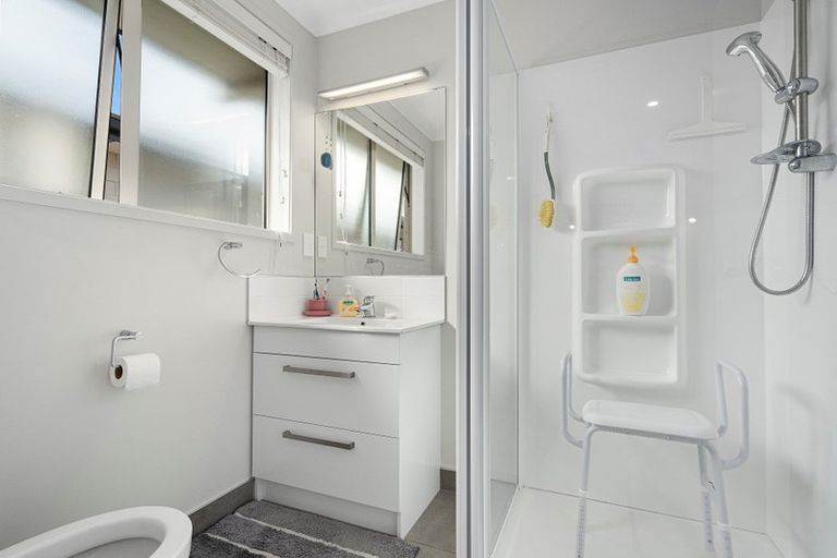 Photo of property in 4 Seashell Drive, Papamoa Beach, Papamoa, 3118