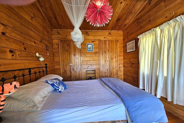 Photo of property in 24 Koutu Beach Road, Opononi, Kaikohe, 0473