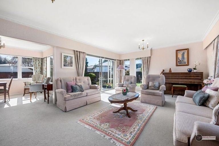 Photo of property in 7 Earlston Grove, Avalon, Lower Hutt, 5011