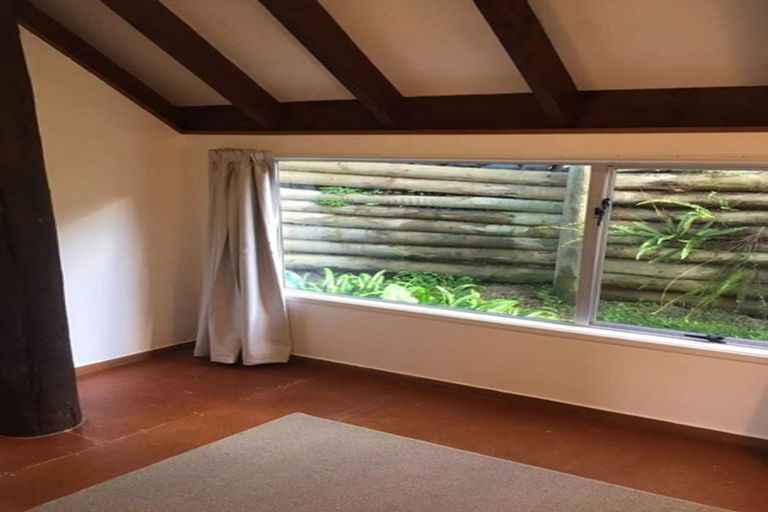 Photo of property in 33 Reynolds Place, Torbay, Auckland, 0630