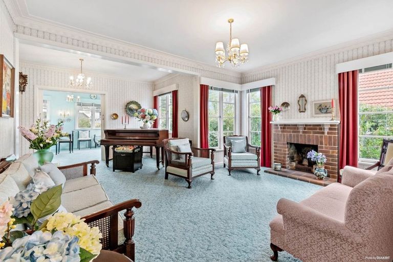 Photo of property in 16 Sale Street, Cockle Bay, Auckland, 2014