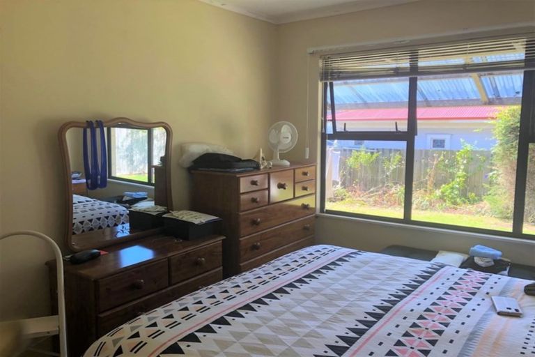 Photo of property in 1 Derwent Street, Morningside, Auckland, 1022