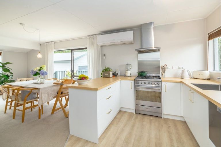 Photo of property in 105 Fitzherbert Street, Featherston, 5710