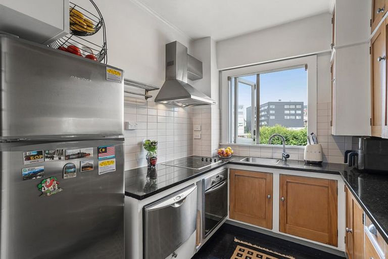 Photo of property in 4/28 Saint Georges Bay Road, Parnell, Auckland, 1052