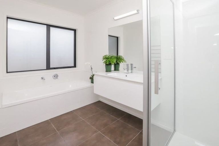 Photo of property in 3 Clover Close, Matangi, Hamilton, 3283