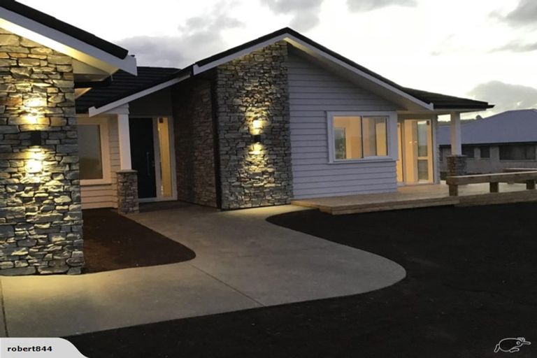 Photo of property in 17 Peter Bourne Drive, Pokeno, 2402