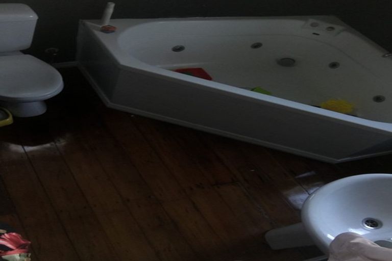 Photo of property in 96 George Street, Hikurangi, 0114