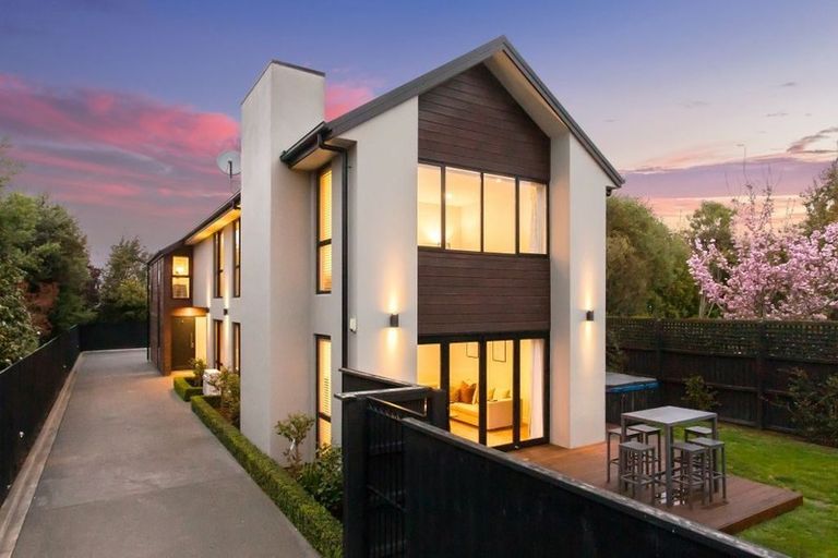 Photo of property in 28 Hawthorne Street, Strowan, Christchurch, 8052