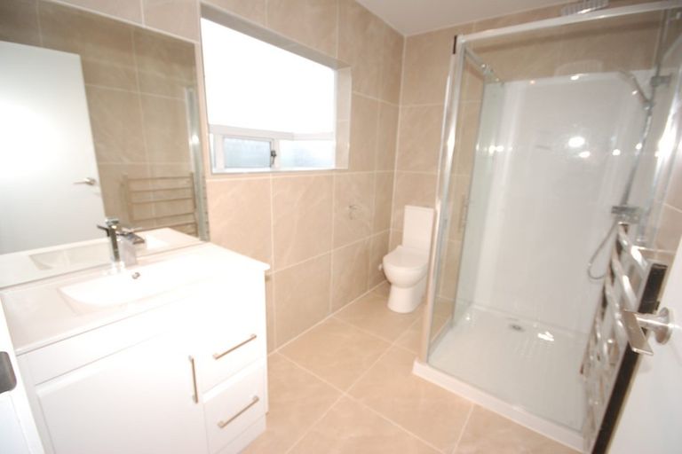 Photo of property in 2/52 Cherry Road, Bucklands Beach, Auckland, 2014